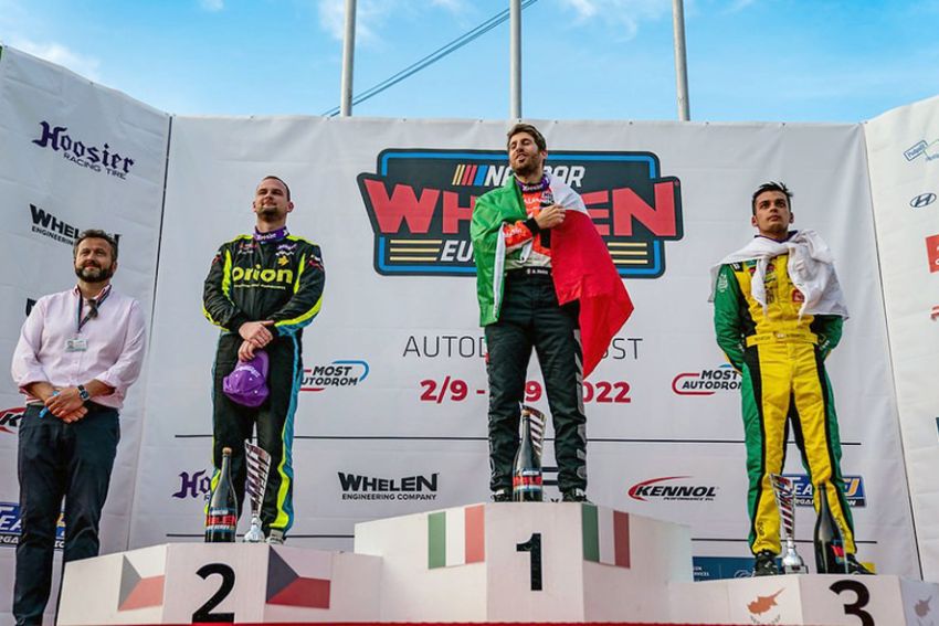 Academy Motorsport / Alex Caffi Motorsport sale sul podio di Most con Monti e  Tziortzis